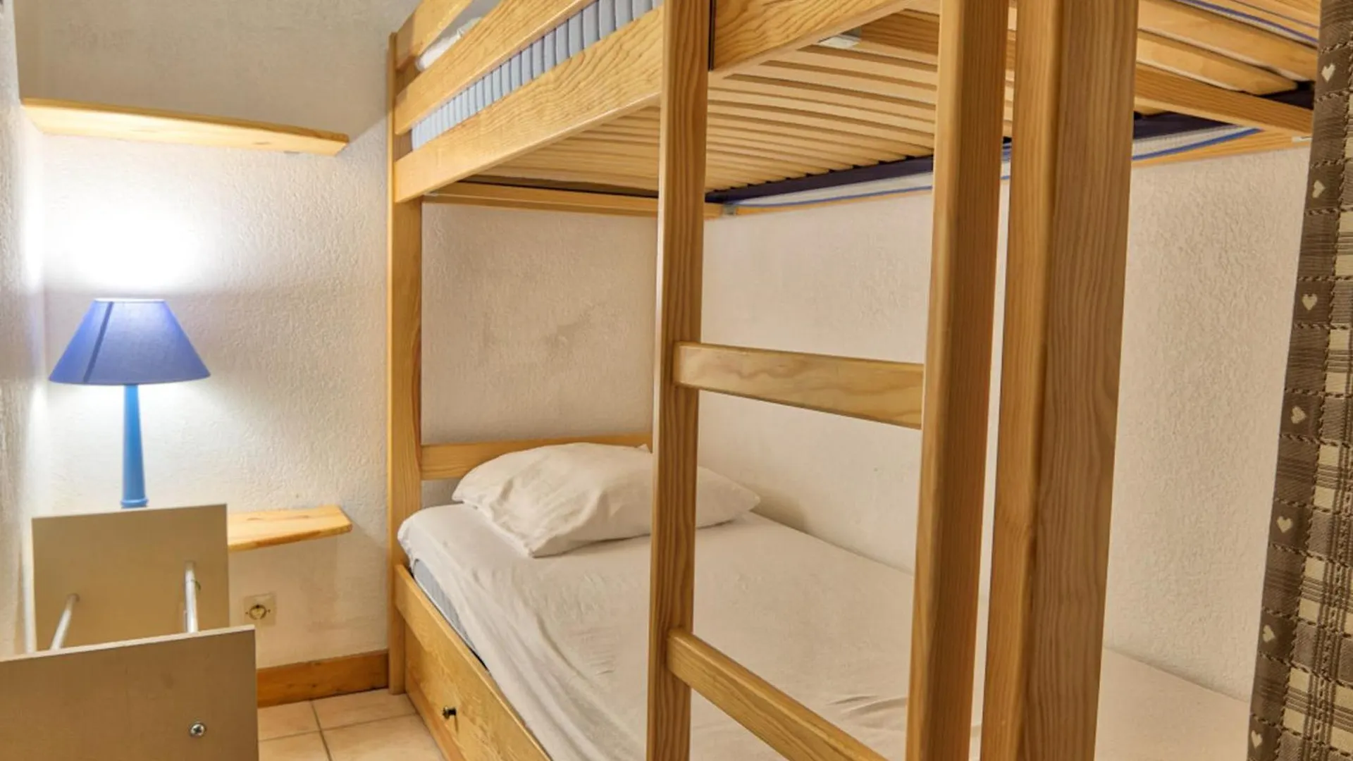 Appartement Chaleureux 37M² Au Pied Des Pistes Avec Wifi Et Parking - Fr-1-505-20 フルメ 0*,  フランス